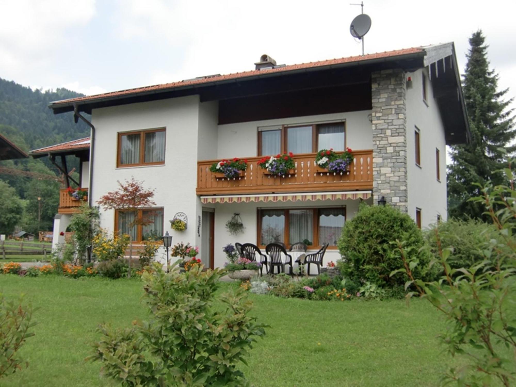 Ferienwohnung Deininger Inkl. Chiemgaukarte Ruhpolding Exterior foto